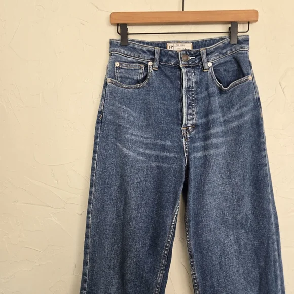 Free People Wales Wide Leg Cropped Button Fly Jeans, 25 - Picture 3 of 11